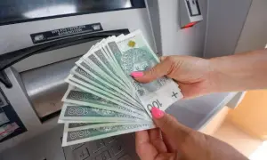Czy wysokość renty zależy od zarobków? Sprawdź, jak to działa