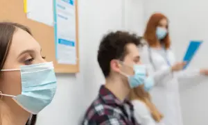 Maseczki w sanatoriach: Zaskakujące zasady, które musisz znać przed wyjazdem