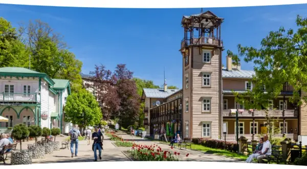 Kto jedzie do sanatorium Iwonicz-Zdrój? Poznaj innych kuracjuszy