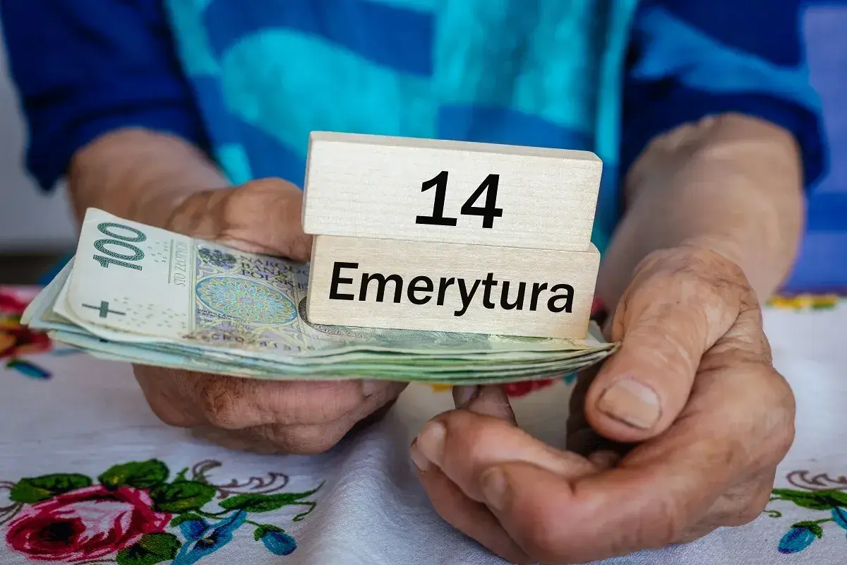 Kiedy wypłacana jest 14 emerytura? Sprawdź ważne terminy i zasady